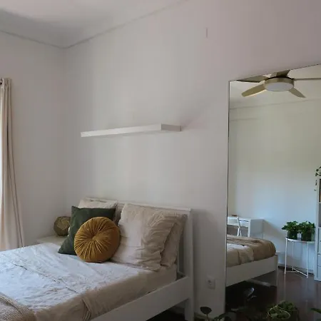 Quartos Nina Dourado Lda Rum i privatbostad *