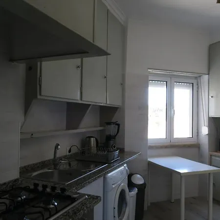 בית אירוח Quartos Nina Dourado Lda *